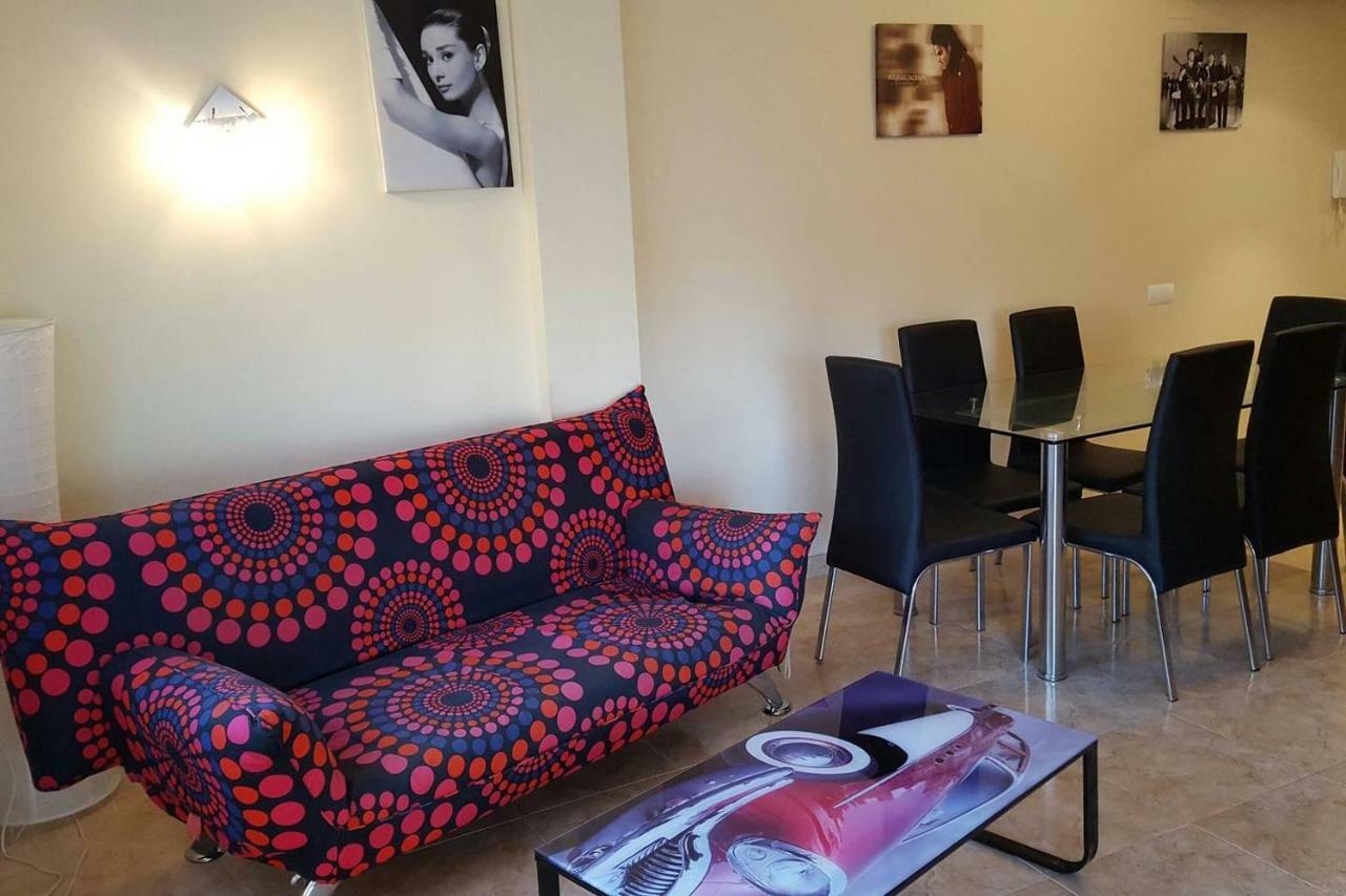 Fabuloso Apartamento Familiar Con Piscina En Salouアパートメント エクステリア 写真