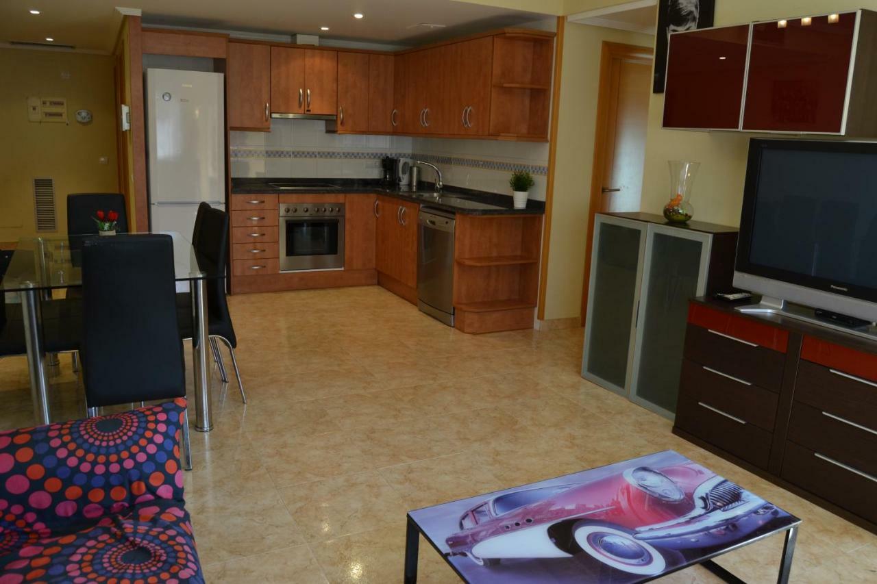 Fabuloso Apartamento Familiar Con Piscina En Salouアパートメント エクステリア 写真