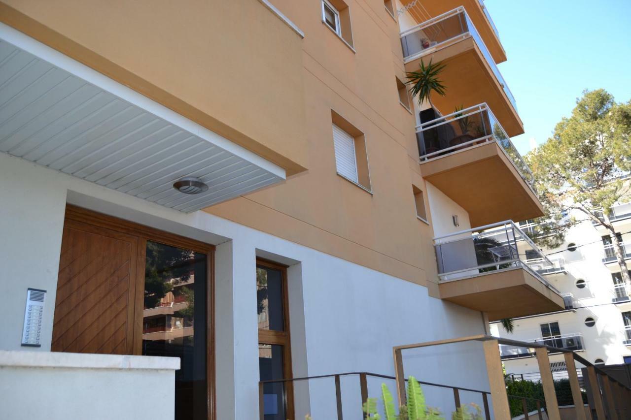 Fabuloso Apartamento Familiar Con Piscina En Salouアパートメント エクステリア 写真